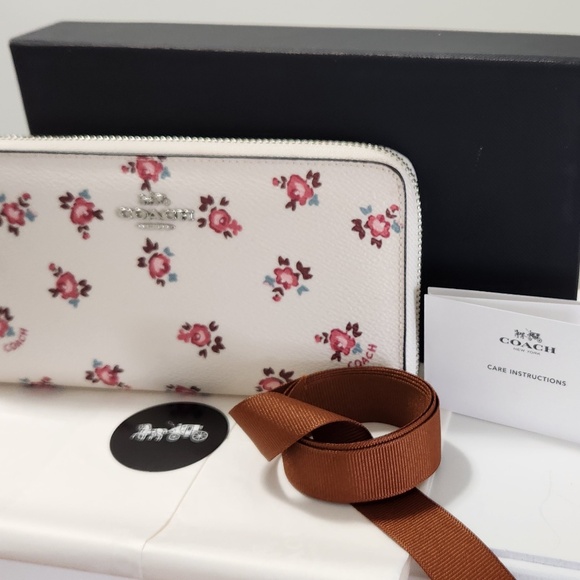 COACH Wallet (Floral & Cream) - Picture 1 of 7